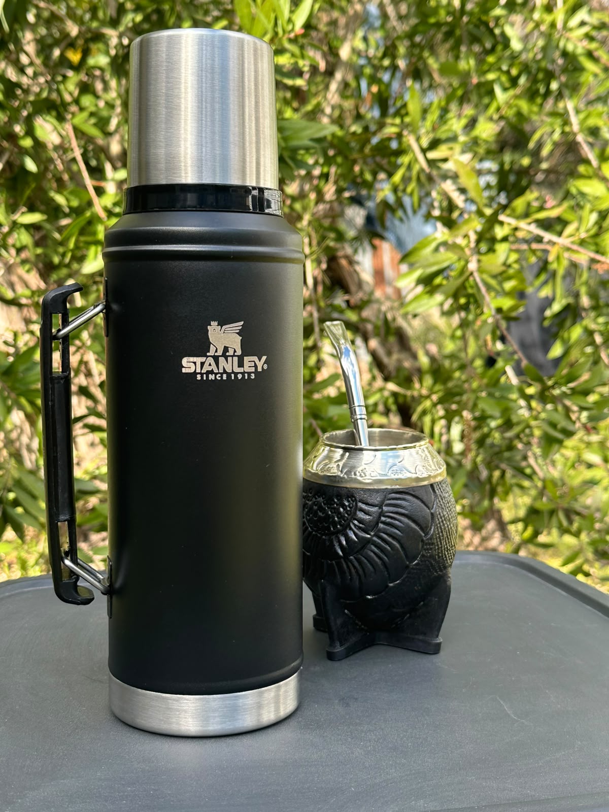 Kit Termo + Bombilla y Mate Torpedo Repujado c/virola Alpaca