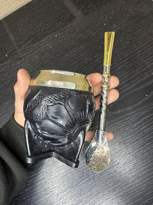 Torpedo Cuero Repujado Negro + Bombillon Tirabuzón